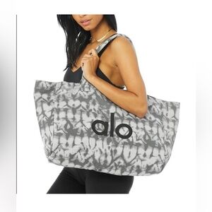 Alo Yoga Tote Bag